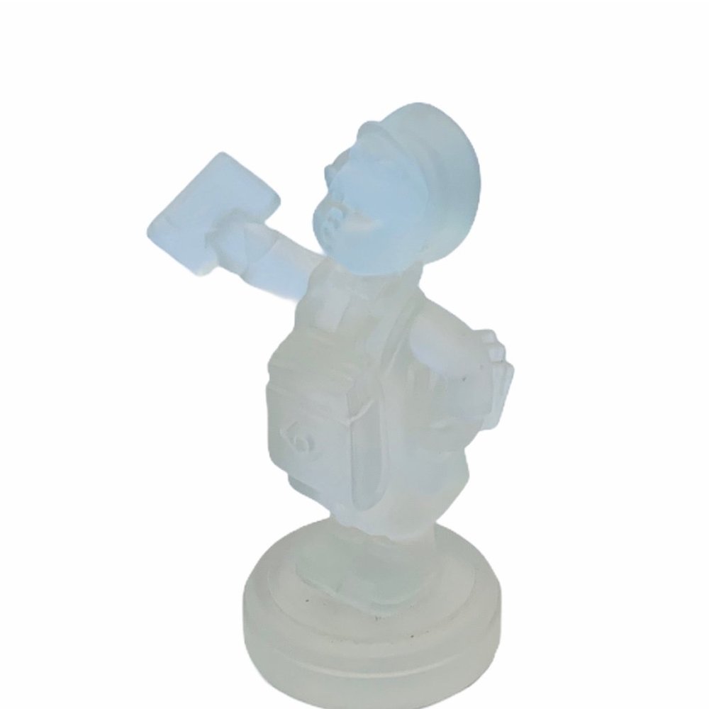 Hummel Goebel crystal figurine Delivery boy mail